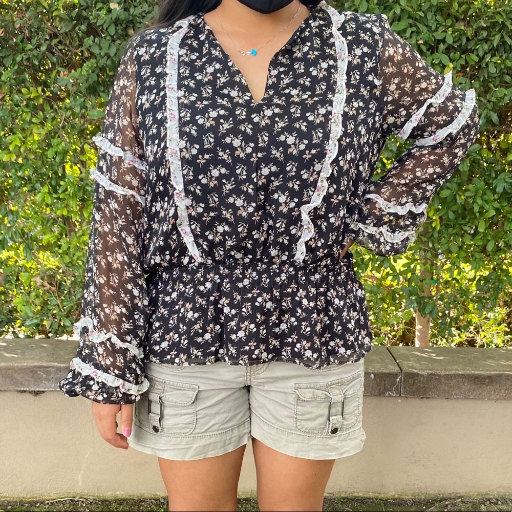 5/$25🌞Lauren Ralph Lauren prairie boho blouse